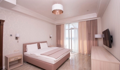 Люкс  2-местный  2-комнатный  корпус  «Сон у моря»